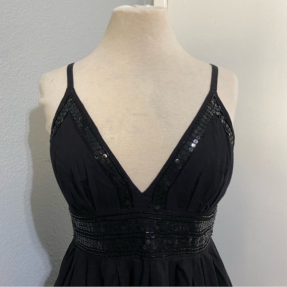 G by Guess Black Fit and Flared V NeckLine Dress Embroidered Sequence Size L - Picture 13 of 16